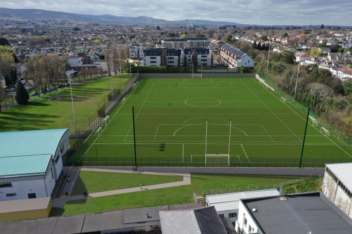 Oatlands College Pitch Oatlands College all weather pitch